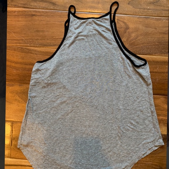 Emma & Sam Black and White Striped Scoop Tank - Picture 2 of 2